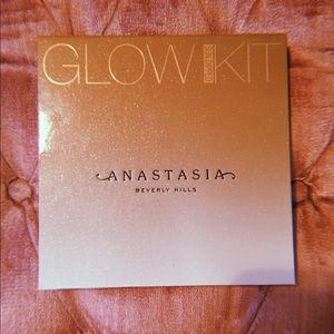 Anastasia Beverly Hills SUN DIPPED Glow Kit